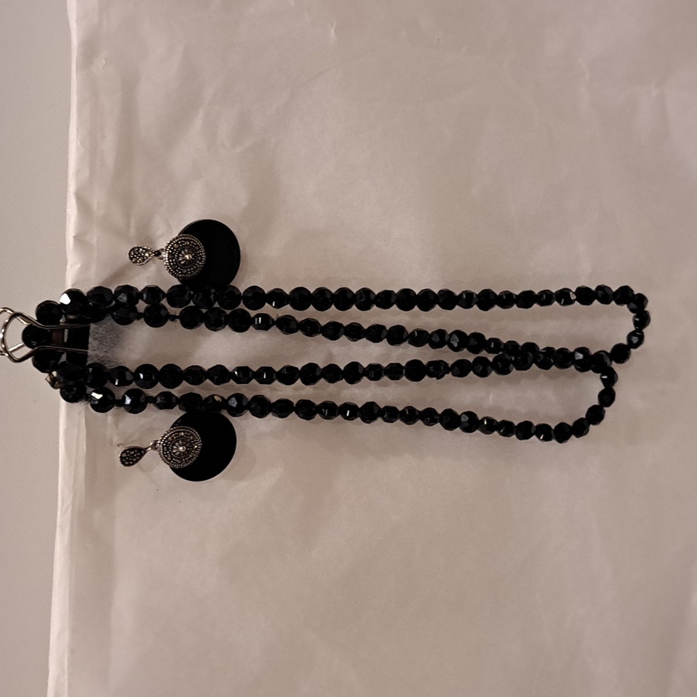 2pc Set 925 Onyx Deco Dangle Ear. Marcasite Details & Blk Glass Bead Necklace - Picture 3 of 6